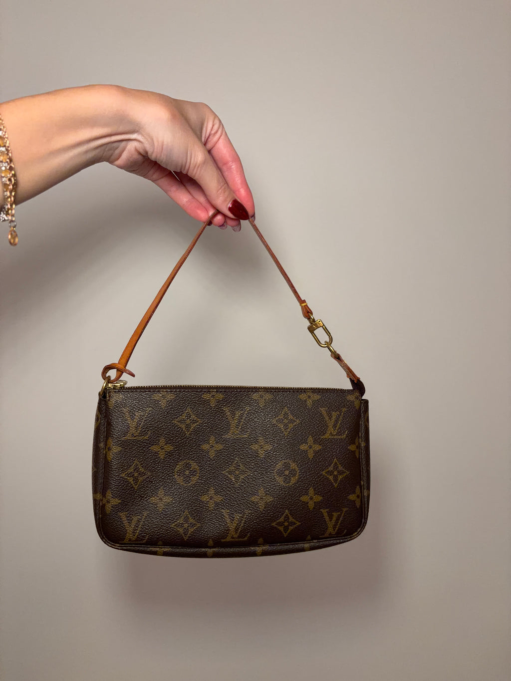 Louis Vuitton Pochette Monogram Shoulder