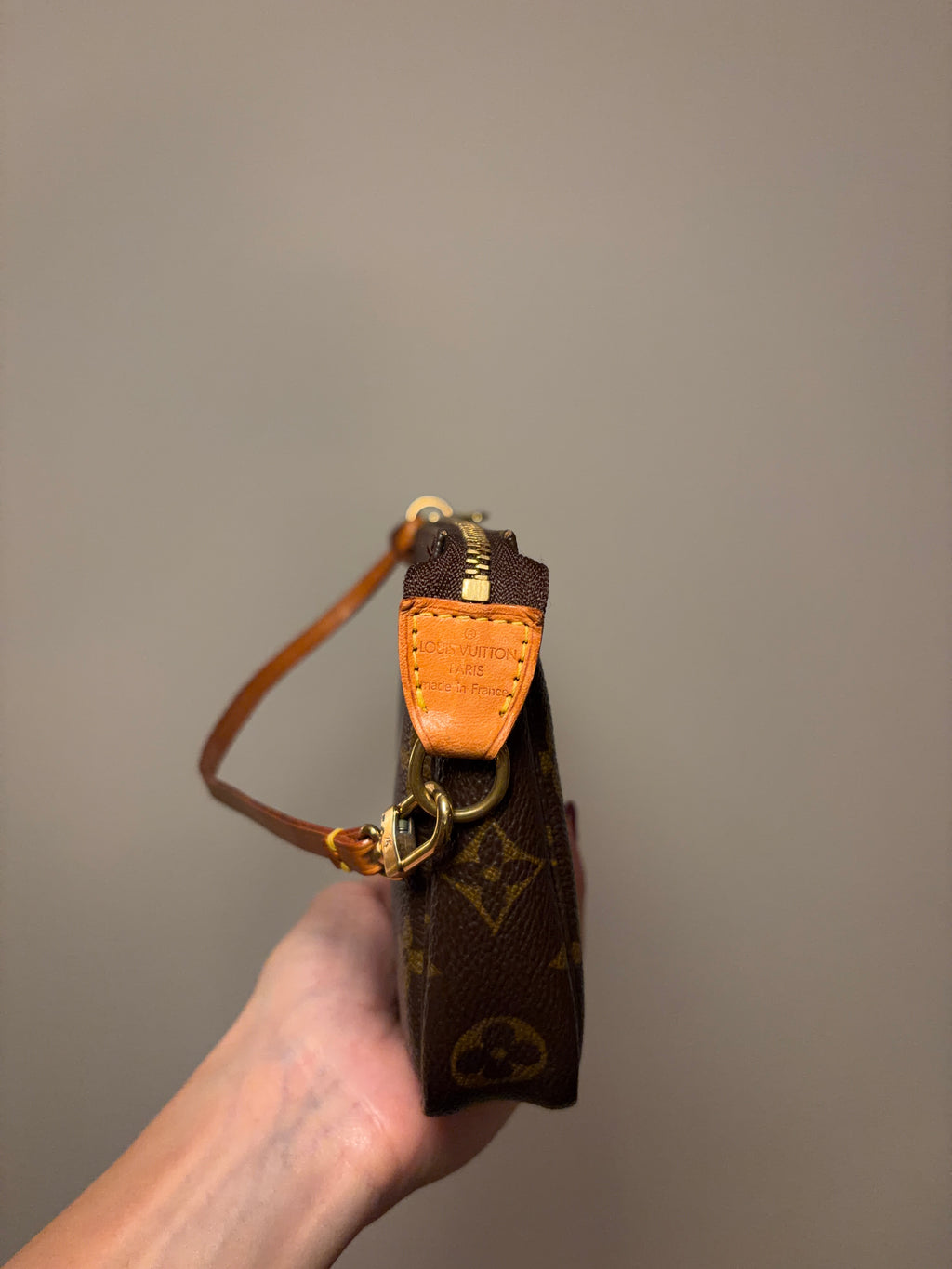 Louis Vuitton Pochette Monogram Shoulder