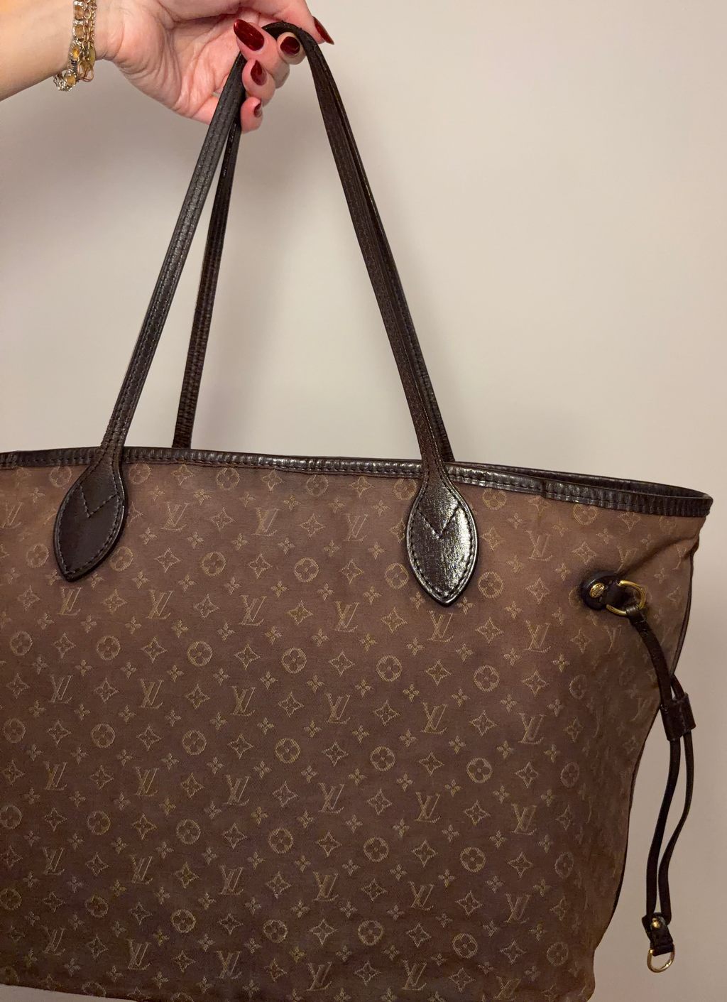 Louis Vuitton Neverfull Monogram Tote