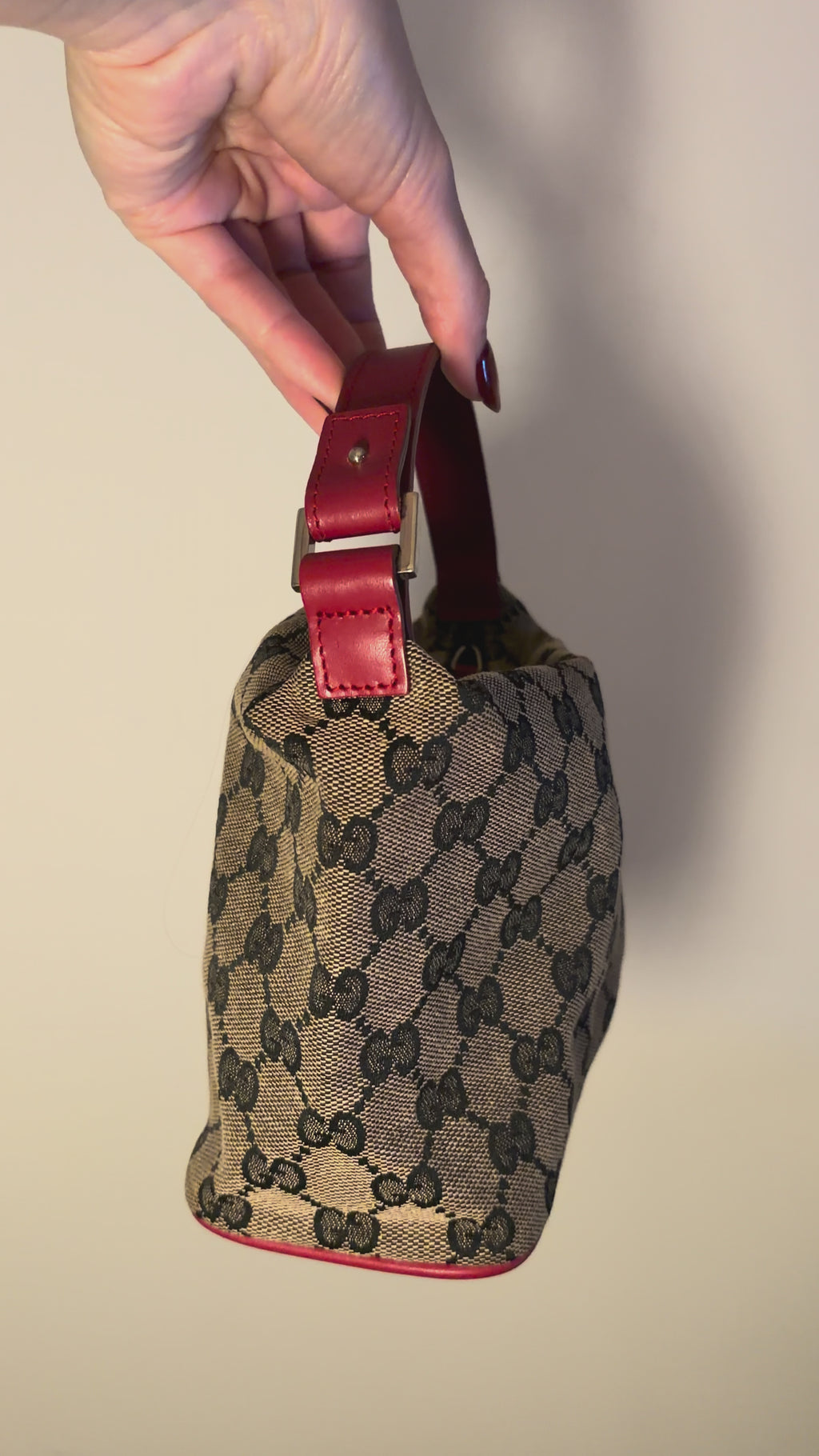Gucci GG Canvas Grab