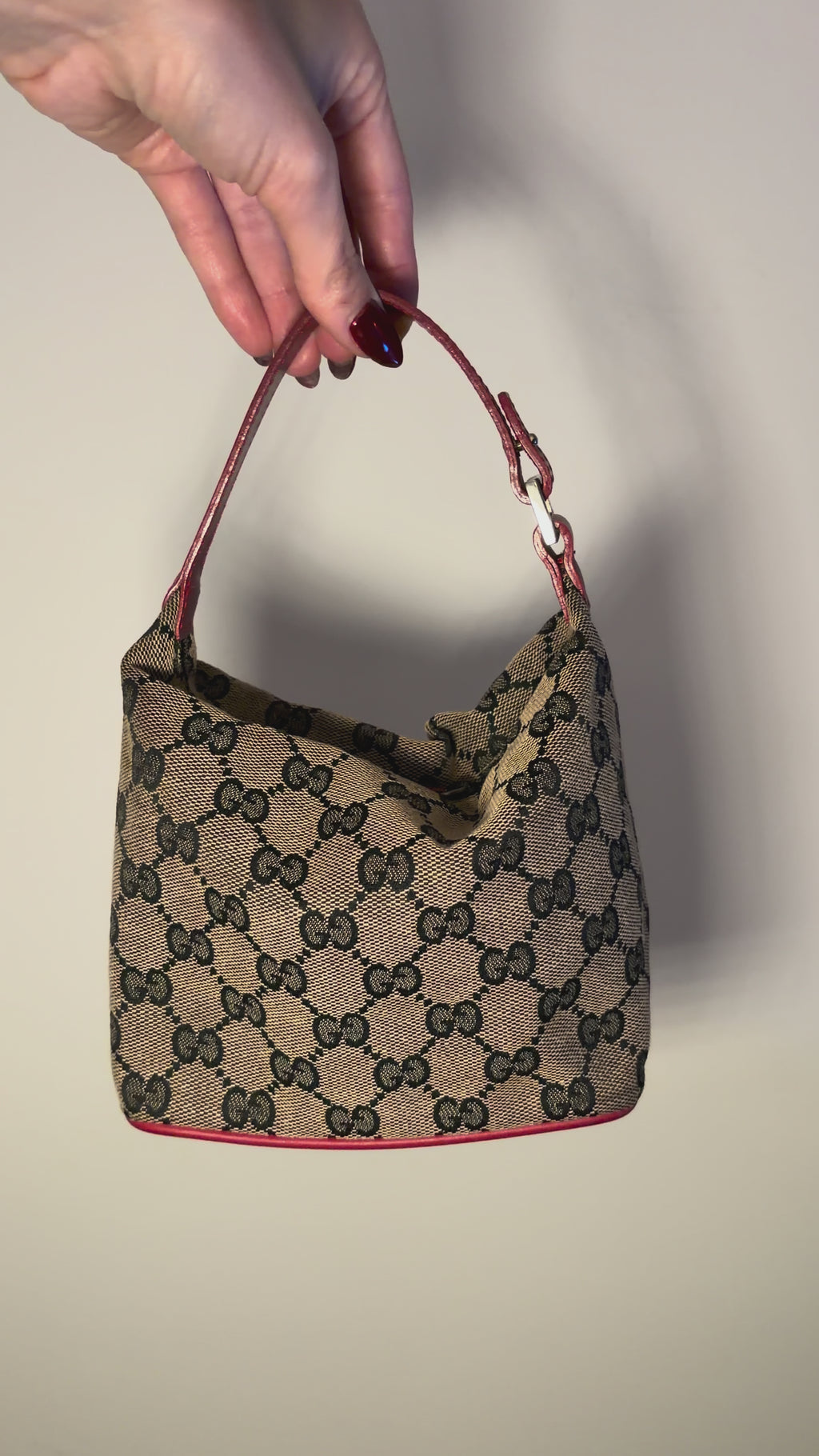 Gucci GG Canvas Grab